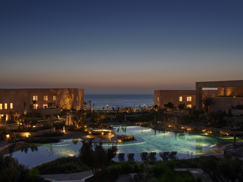 Fairmont Taghazout Bay au coucher du soleil